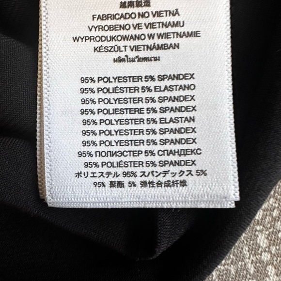 Michael, Michael Kors Women’s Black dolman sleeve cold shoulder buckle Neck Med - Picture 10 of 14